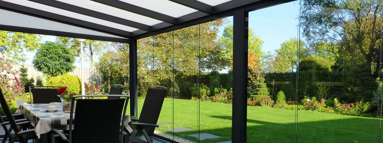 Deponti glasschuifwand